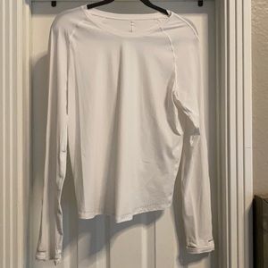 Lululemon Women’s long sleeve shirt